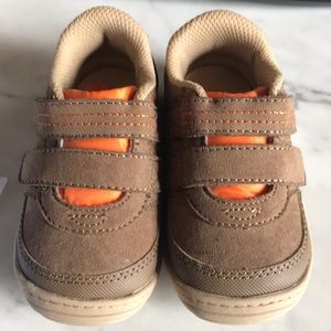 NWT Toddler stride rite shoes